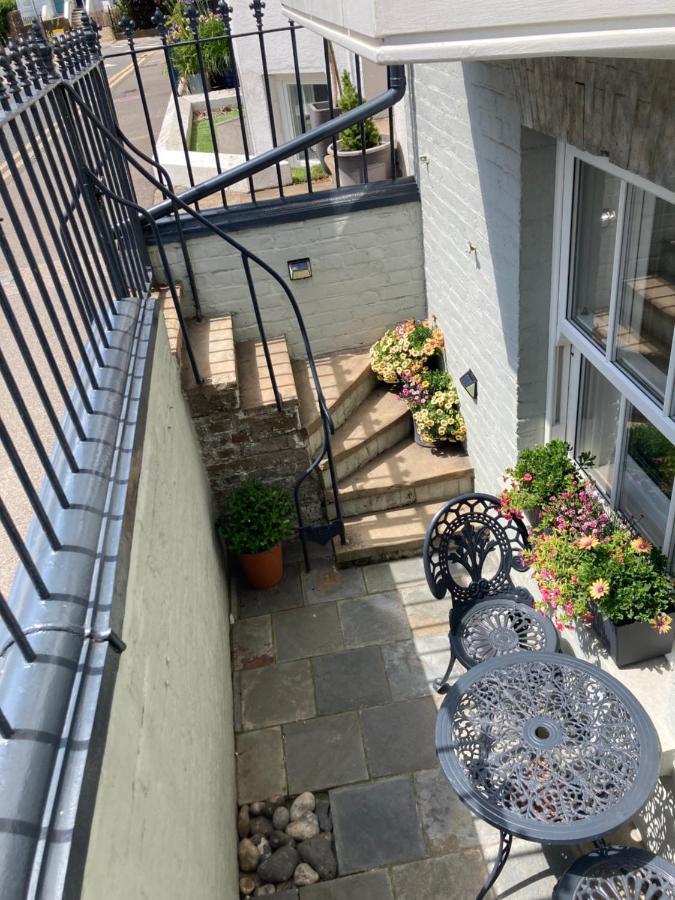 Anne Boleyn'S Escape Hotel Deal Exterior foto